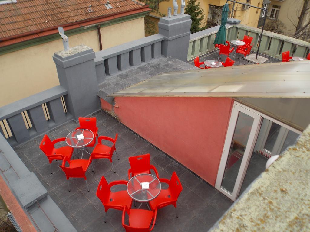 Guest House Miss Depolo Belgrado Exterior foto