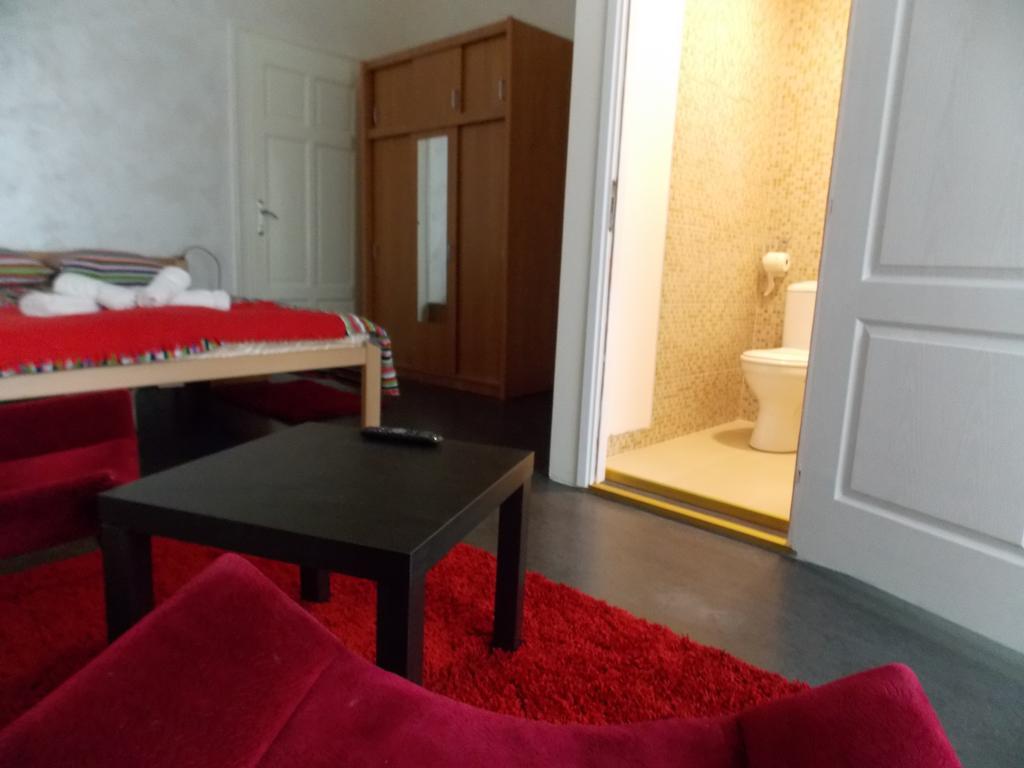 Guest House Miss Depolo Belgrado Habitación foto